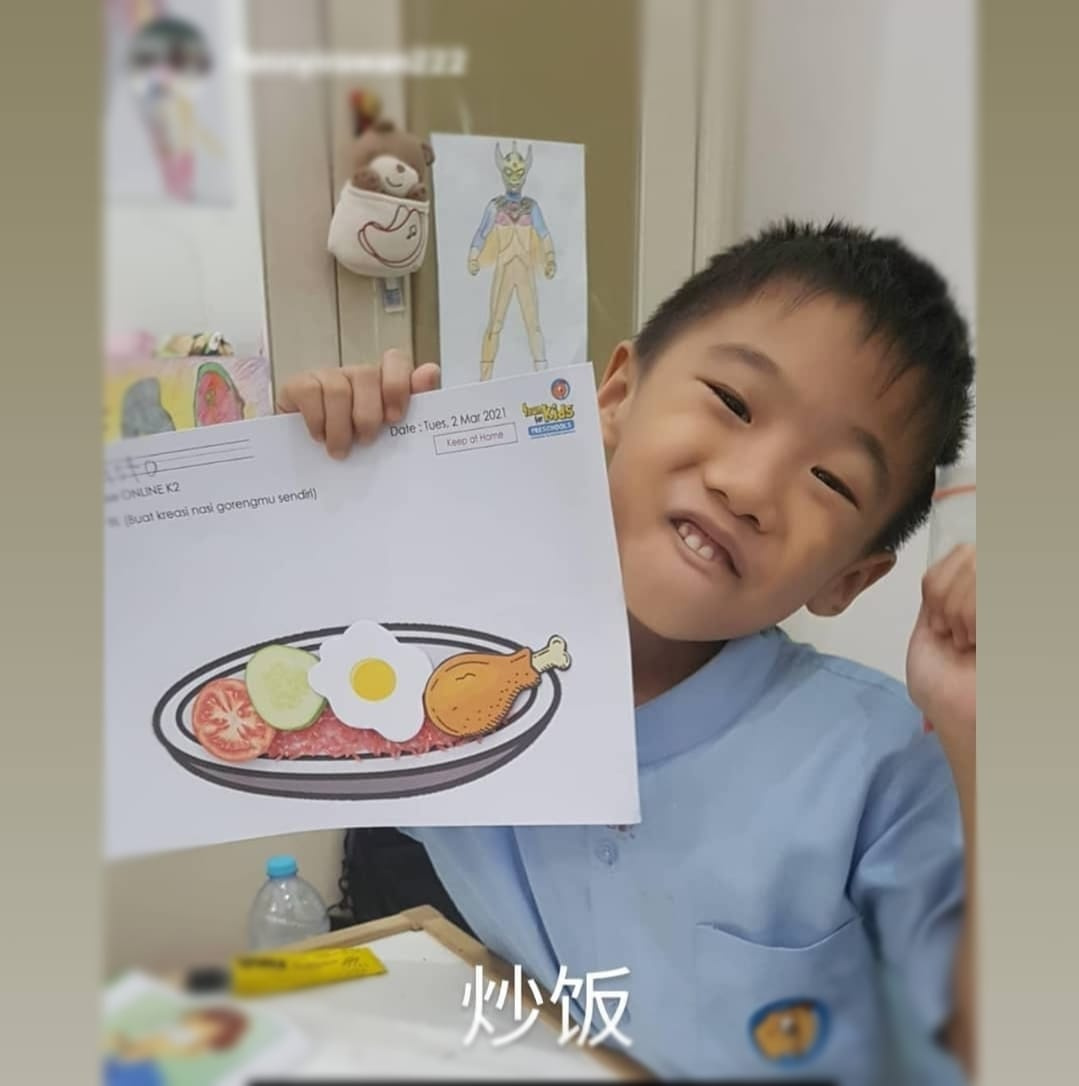 Arrange your own fried rice